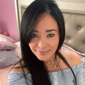 Meet your Posher, Yajaira